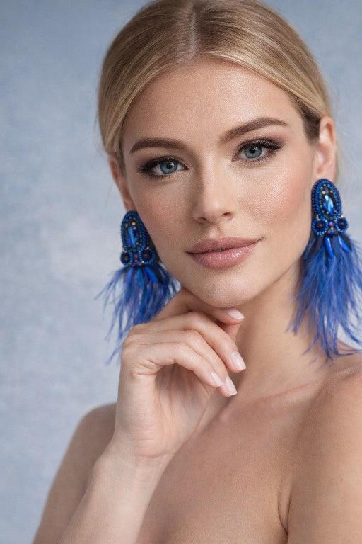 Išskirtiniai rankų darbo mėlyni auskarai su plunksnomis